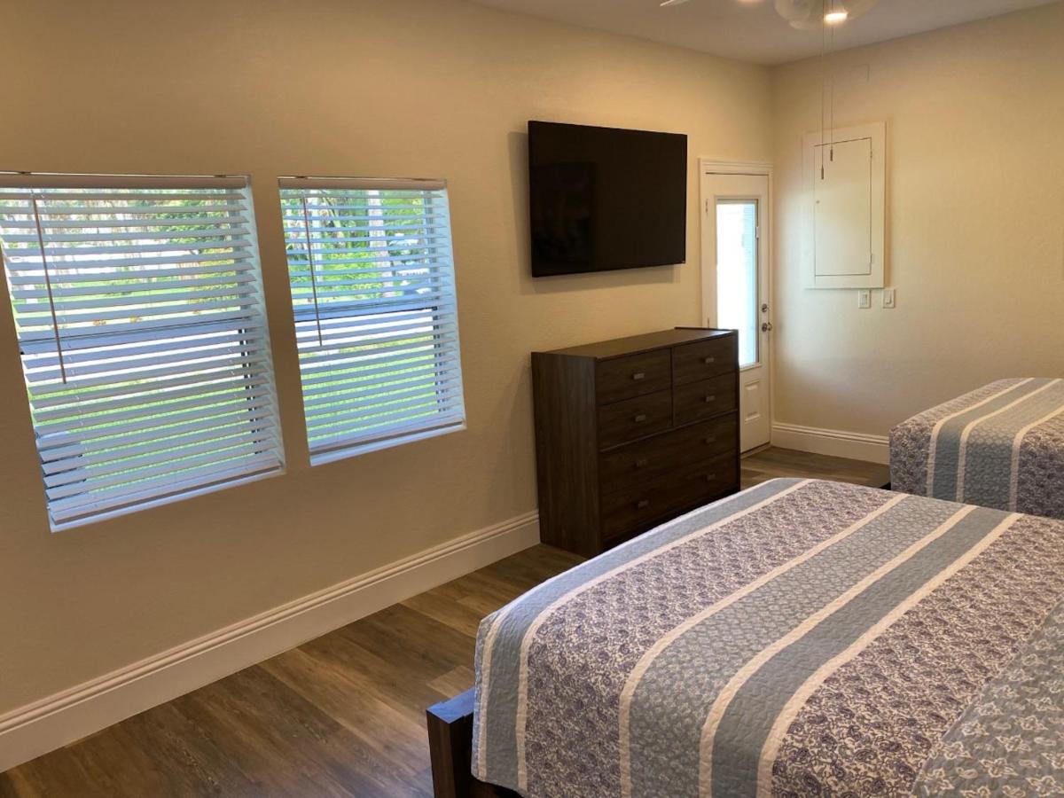 Caribbean Shores Waterfront Resort Jensen Beach Exteriör bild