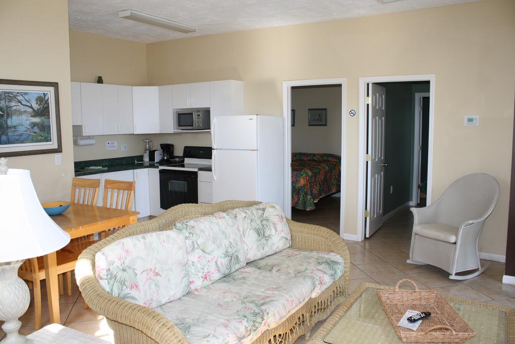 Caribbean Shores Waterfront Resort Jensen Beach Exteriör bild