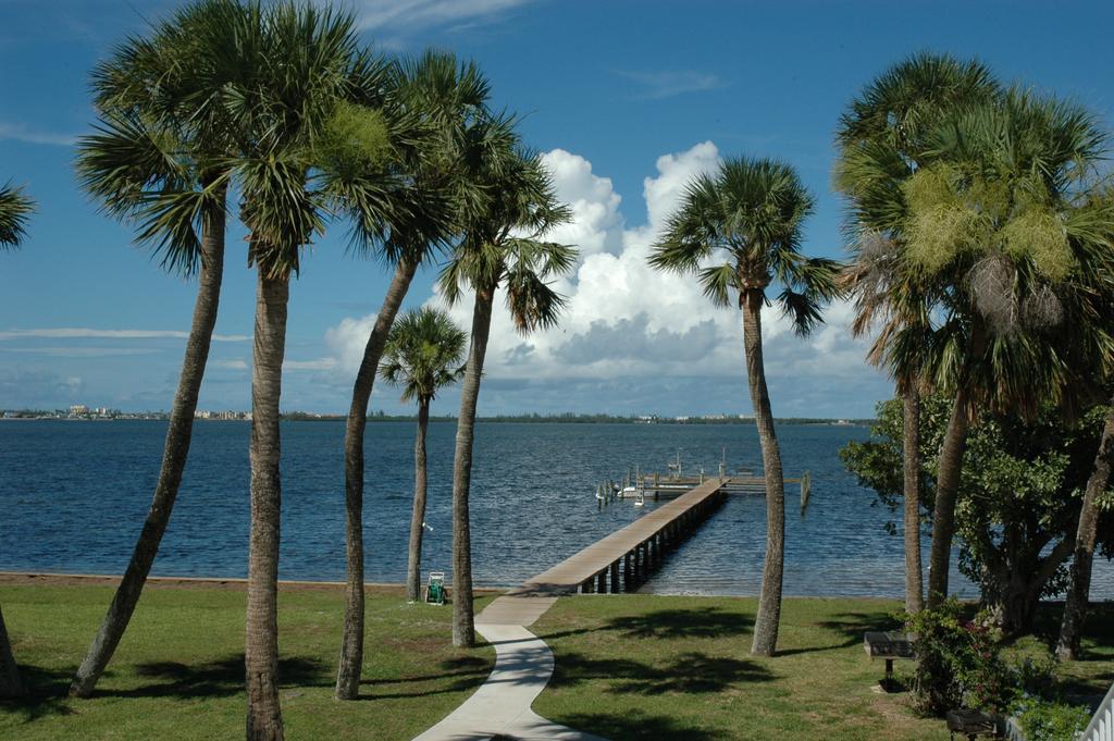 Caribbean Shores Waterfront Resort Jensen Beach Exteriör bild