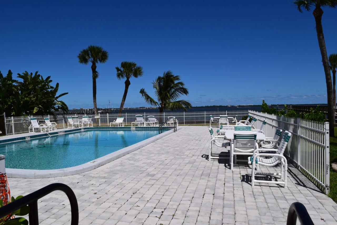 Caribbean Shores Waterfront Resort Jensen Beach Exteriör bild