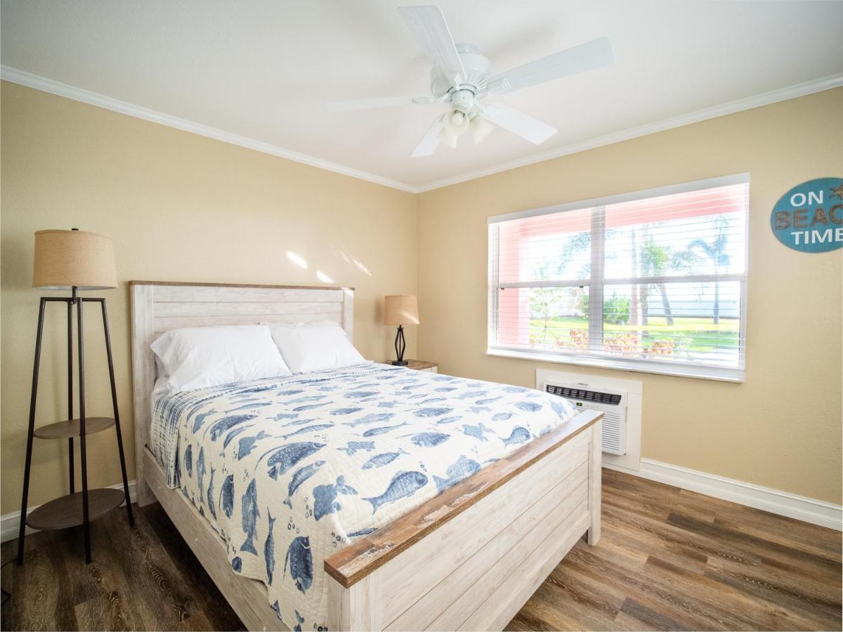 Caribbean Shores Waterfront Resort Jensen Beach Exteriör bild