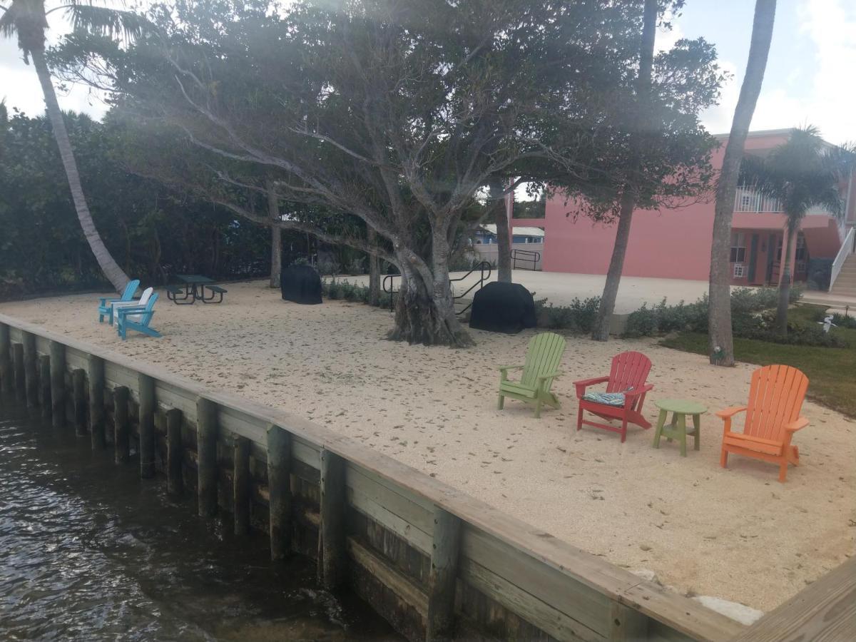 Caribbean Shores Waterfront Resort Jensen Beach Exteriör bild